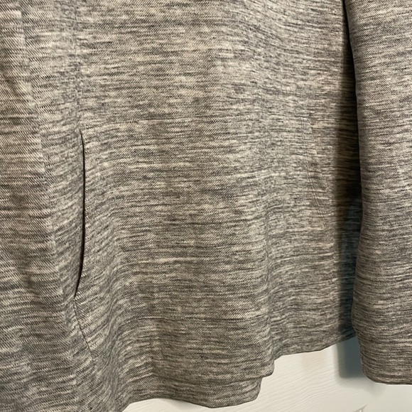 Elevated Gray Oxford Sweatshirt M - Picture 3 of 9